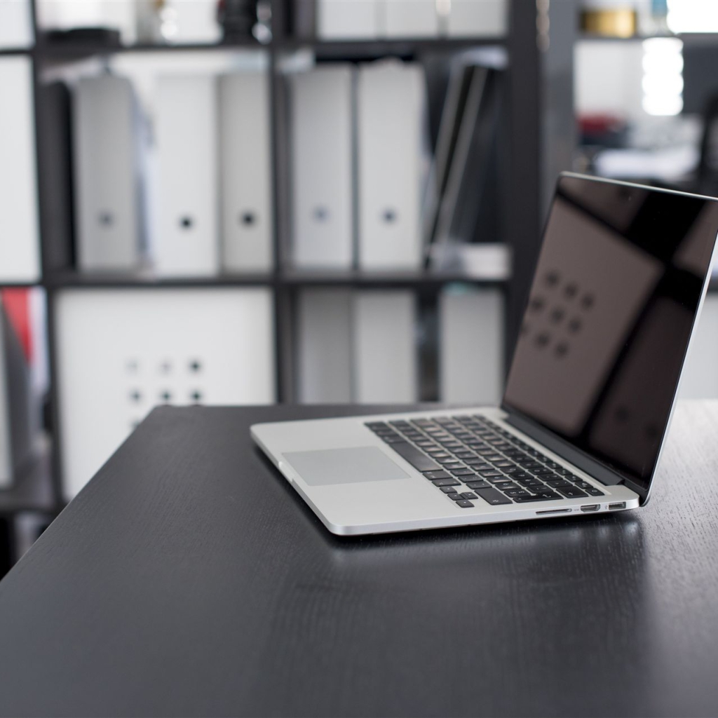 pexels-laptop-1846277